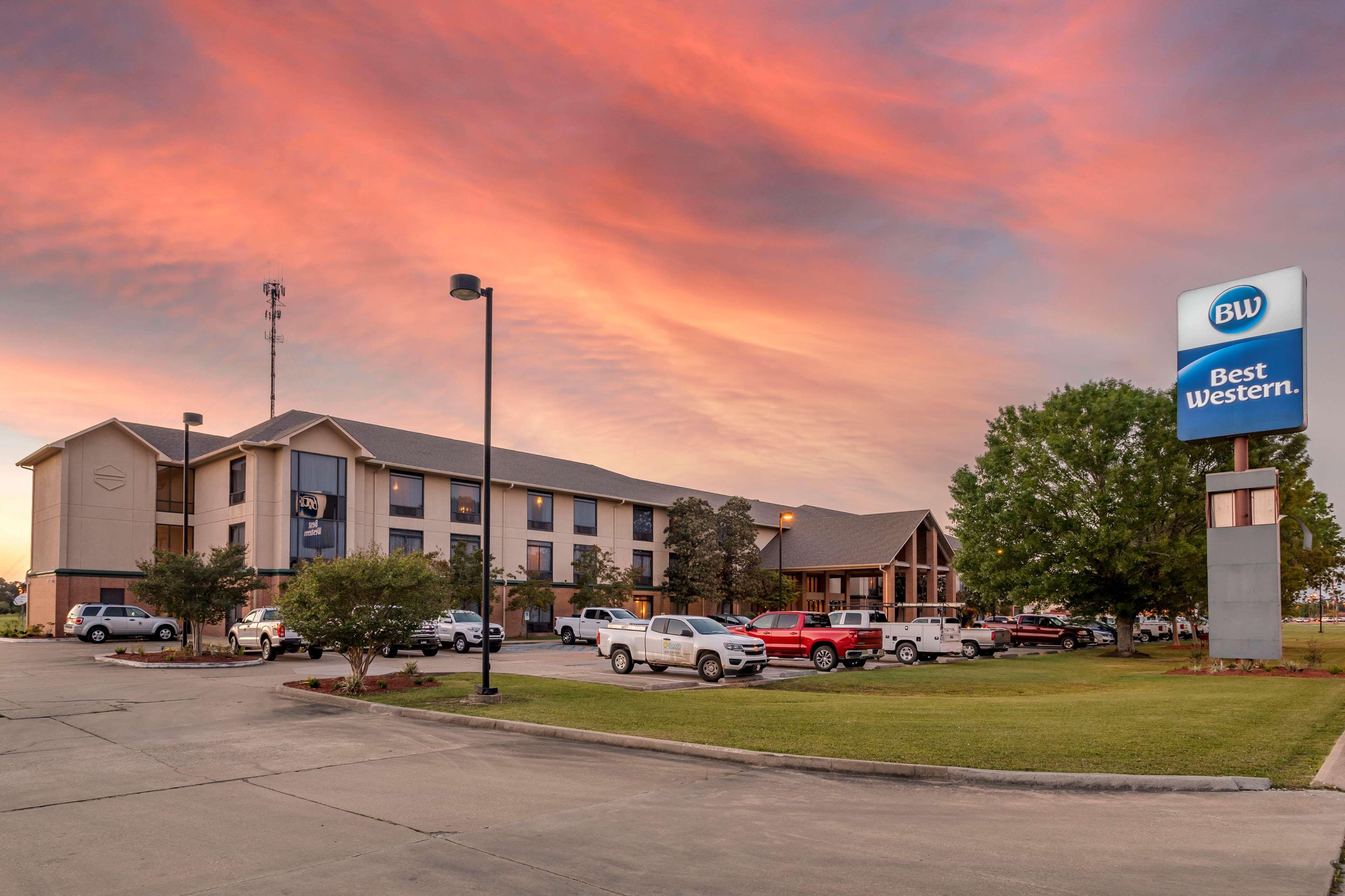 Inn At Coushatta Kinder Bagian luar foto